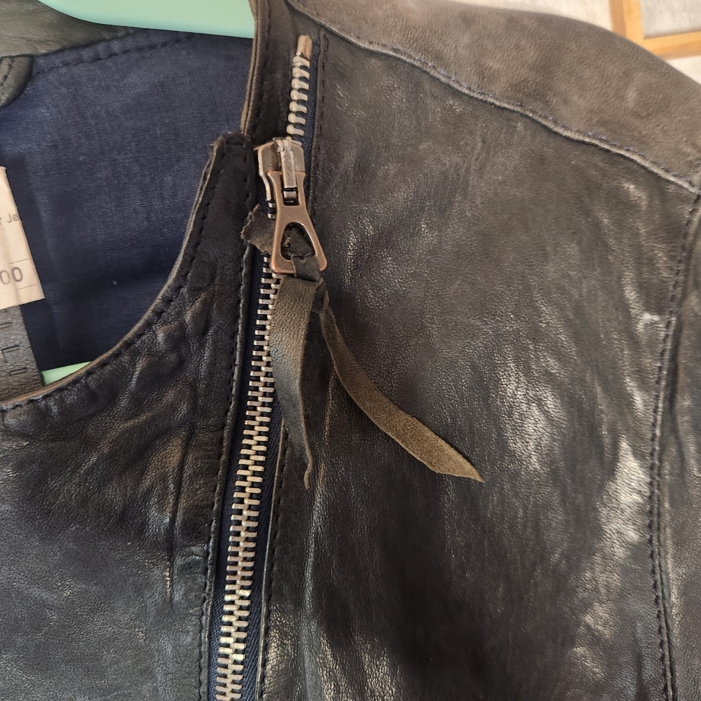Italian Leather Jacket - Picture 5 of 7